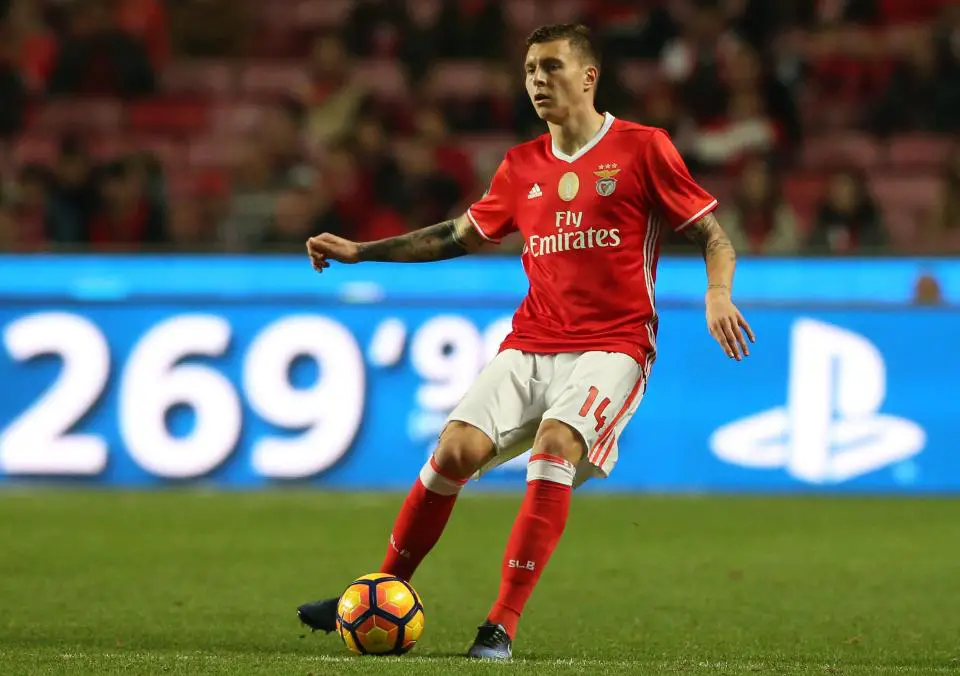 Manchester United signed Victor Lindelof from SL Benfica in 2017. 