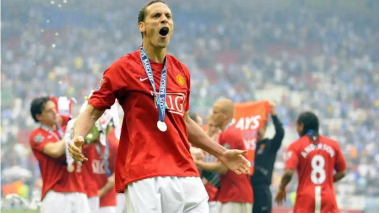 Rio Ferdinand warns Kalvin Phillips against making Manchester United move.