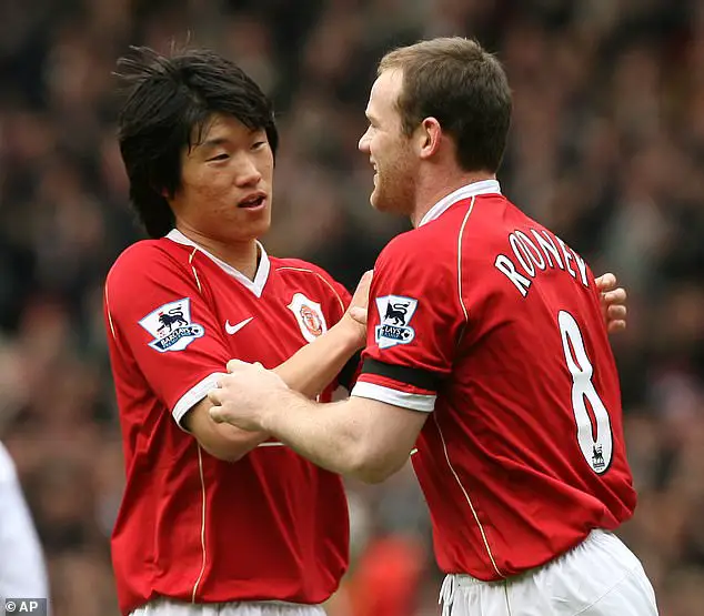 Park Ji-Sung and Wayne Rooney