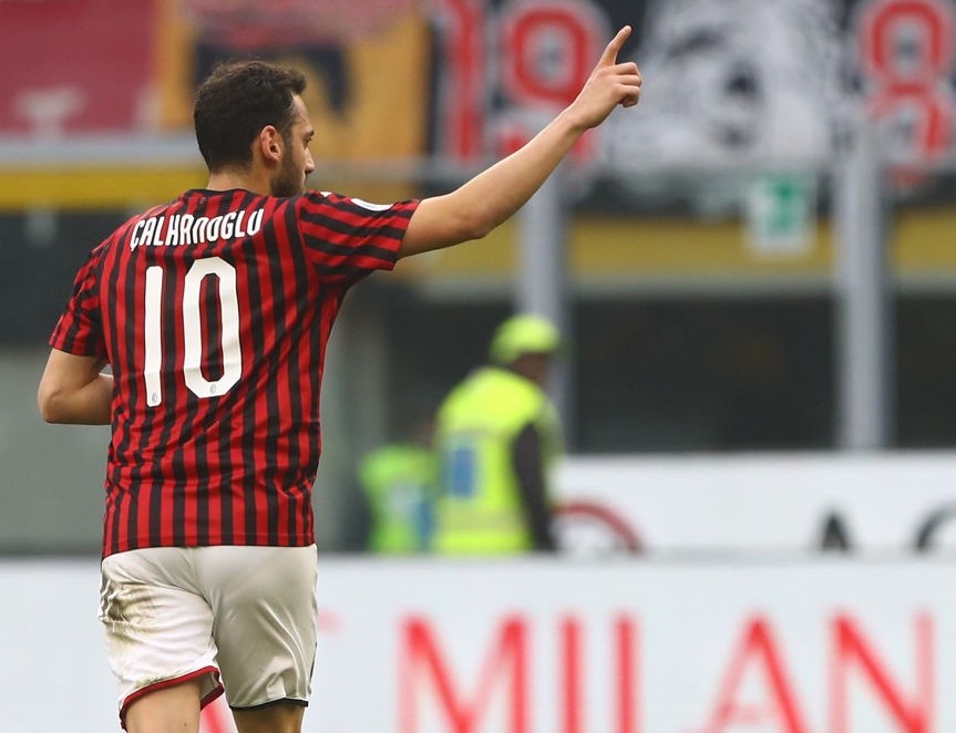 Manchester United are increasingly likely to sign Hakan Calhanoglu.