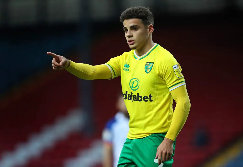 Manchester United are behind Everton in the race to land Norwich fullback Max Aarons.