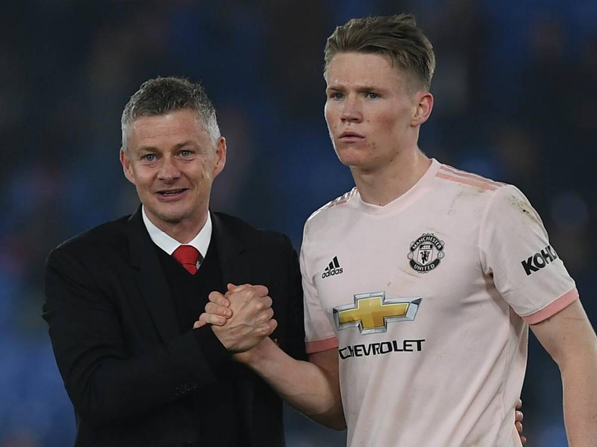 Ole Gunnar Solskjaer with Scott McTominay. (GETTY Images)