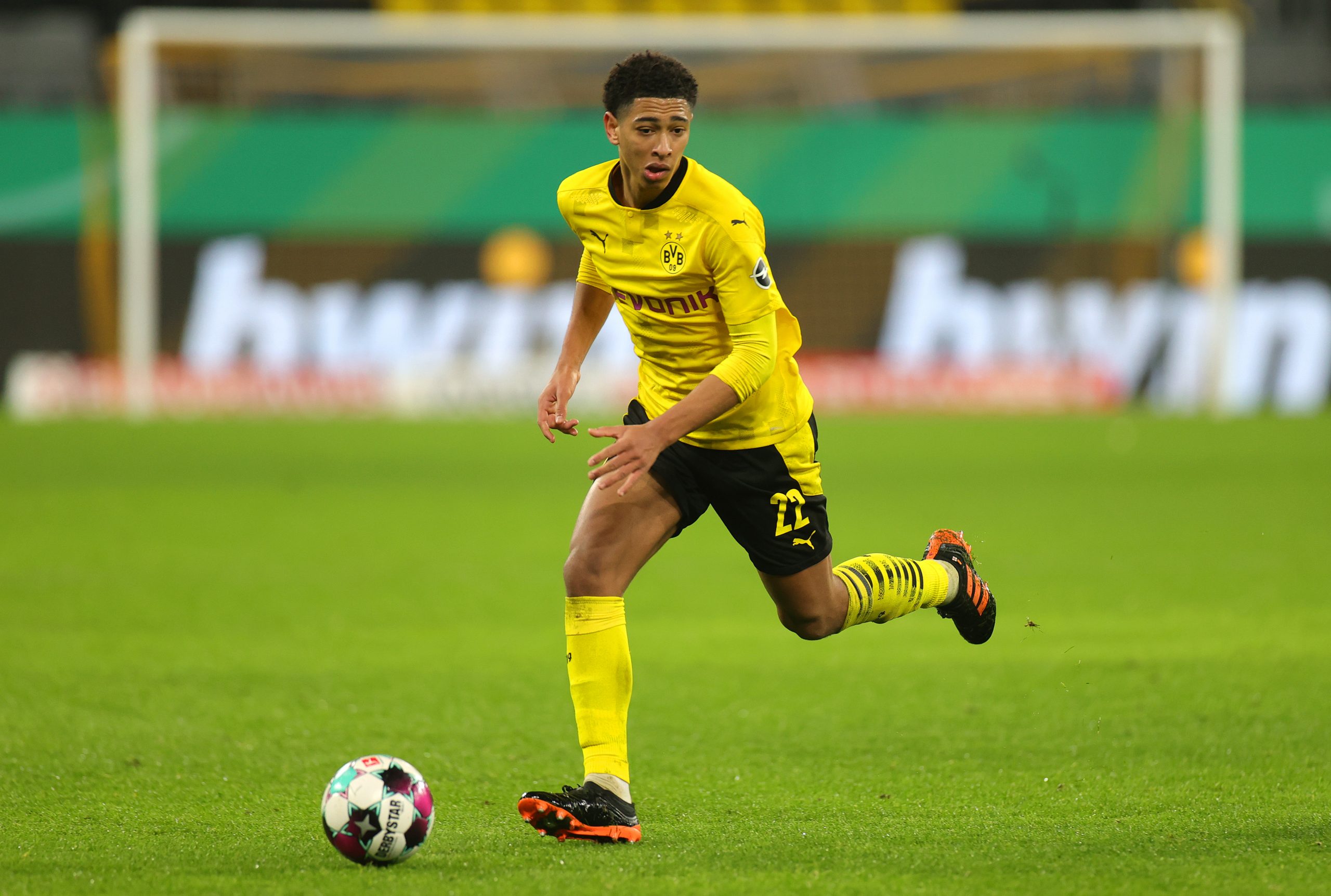 Jude Bellingham in action for Borussia Dortmund. (GETTY Images)
