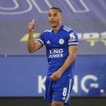 Rio Ferdinand advises Manchester United against signing Ruben Neves and Youri Tielemans.