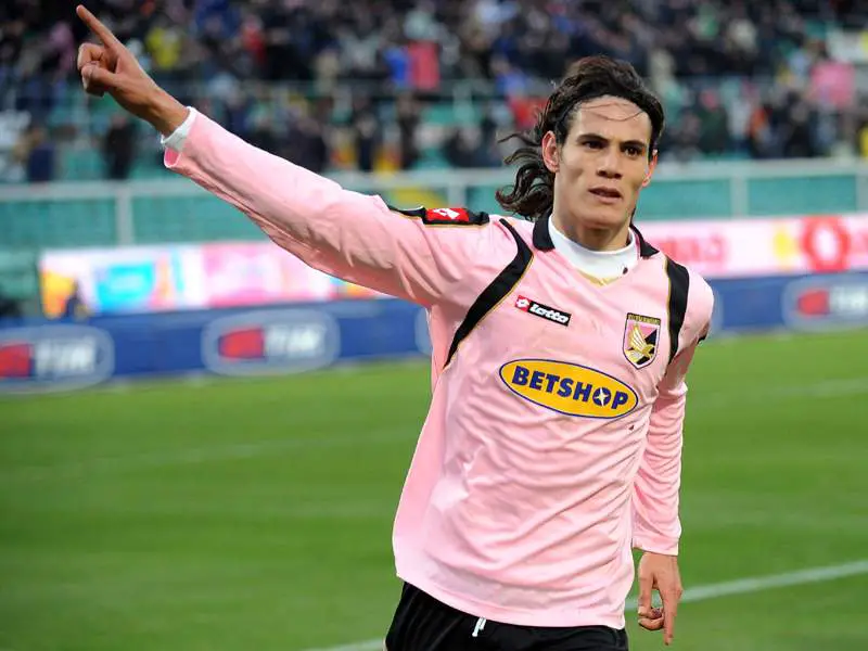 Cavani makes a surprising transfer news admission by claiming he would have welcomed a move to Manchester United while he was at Palermo