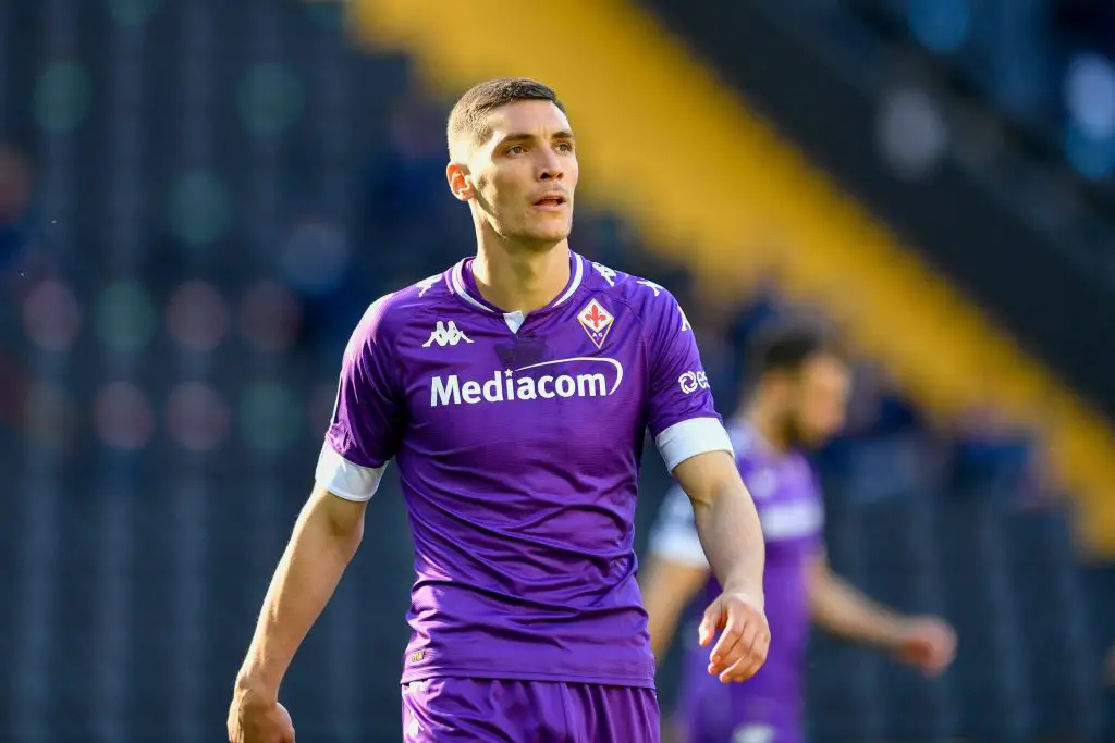Manchester United will face off against West Ham United for Fiorentina star Nikola Milenkovic.