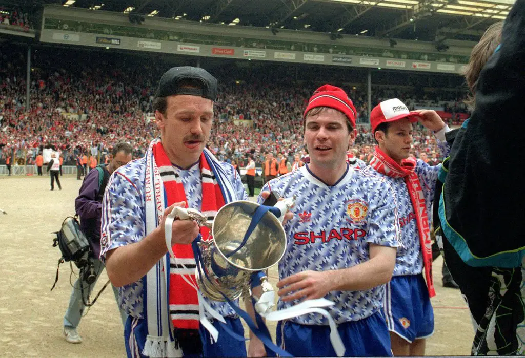 The Manchester United away kit which they wore on the road between 1990 and 1992. (imago Images)