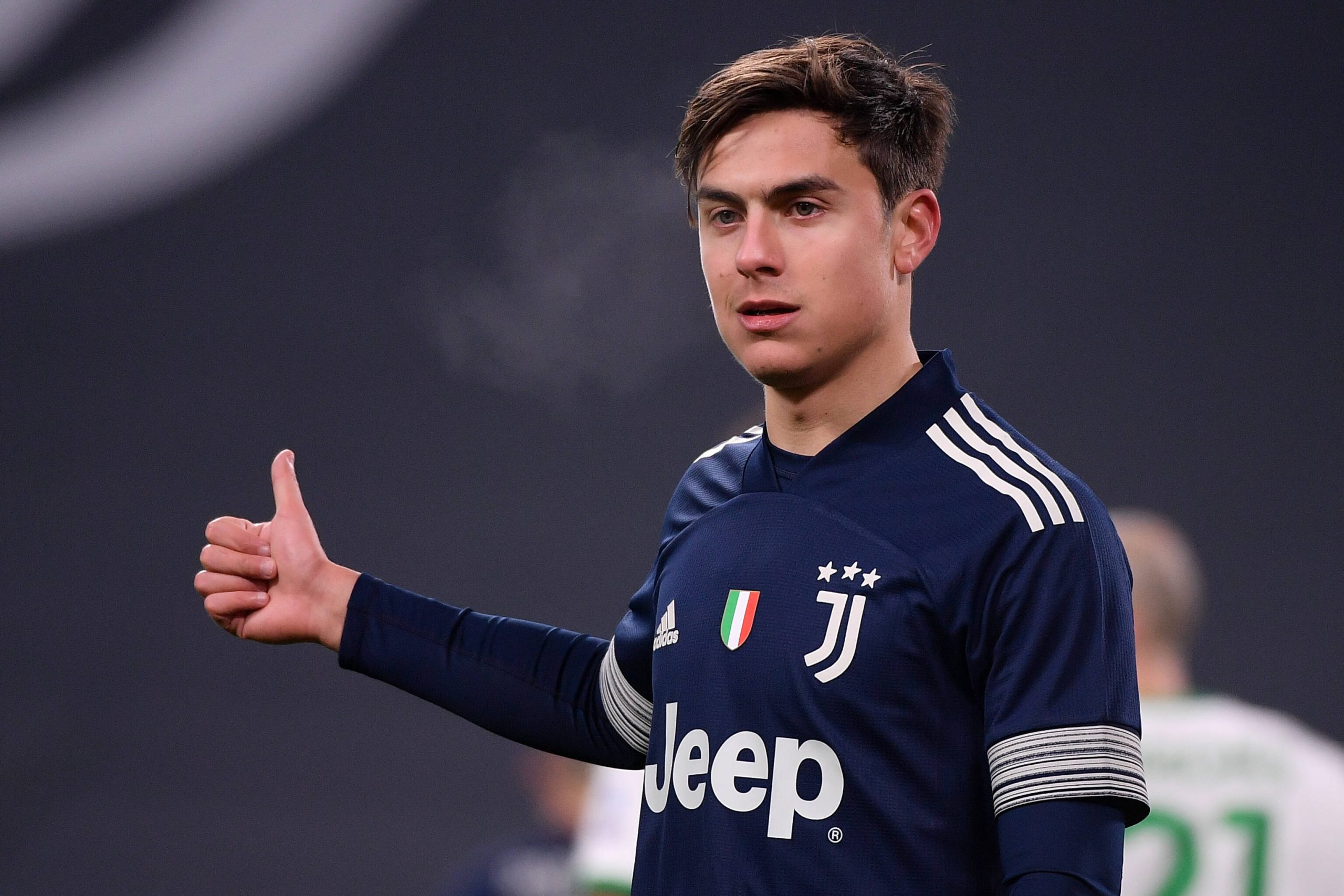 Manchester United target Paulo Dybala set to join AS Roma on a free transfer.