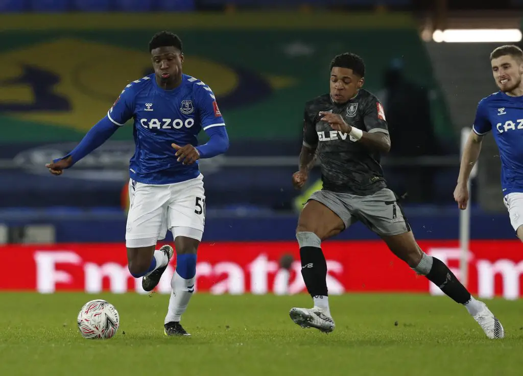 Manchester United have been handed a massive boost in their efforts to land Everton starlet Thierry Small.