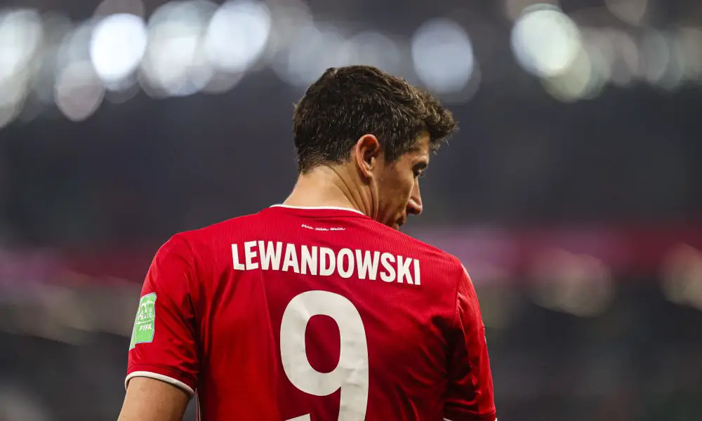  Man United make an offer for Lewandowski as the Pole is open to an exit