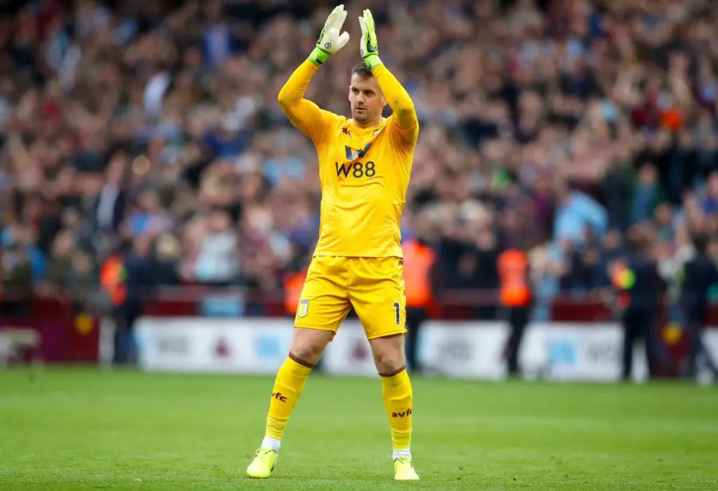 Manchester United close in on signing Villa goalkeeper Tom Heaton