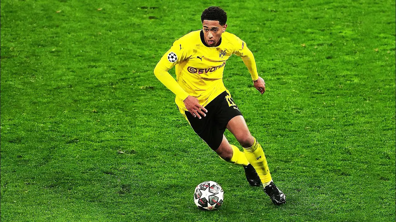Borussia Dortmund to offer Manchester United target Jude Bellingham a new c...