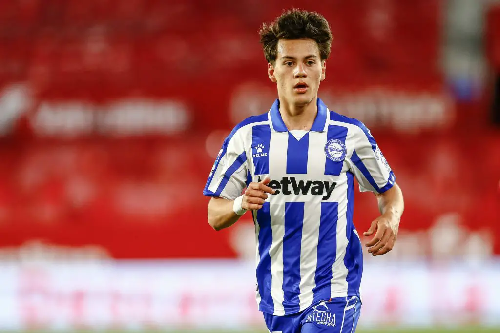 Manchester United wonderkid Facundo Pellistri has revealed why he chose to join Deportivo Alaves on loan this summer.