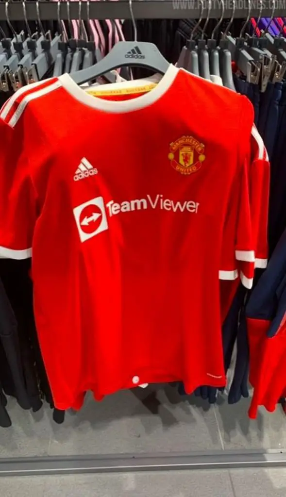 New Manchester United home kit spotted in stores ahead of official release