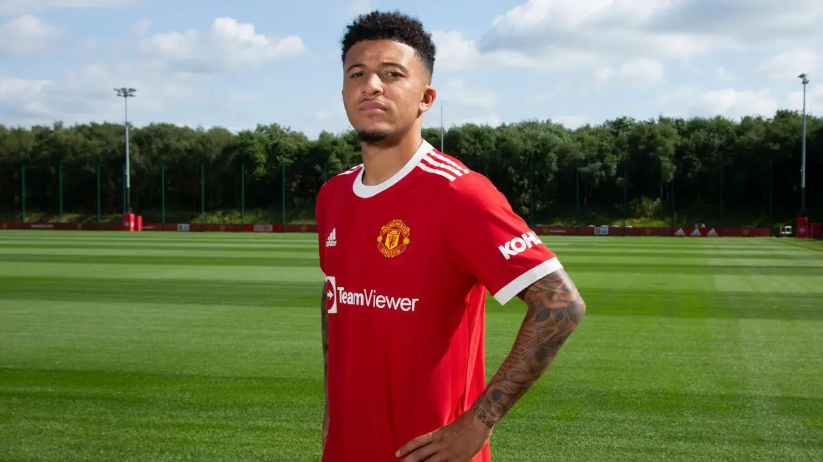 Jadon Sancho with the 2021/22 Manchester United home kit.