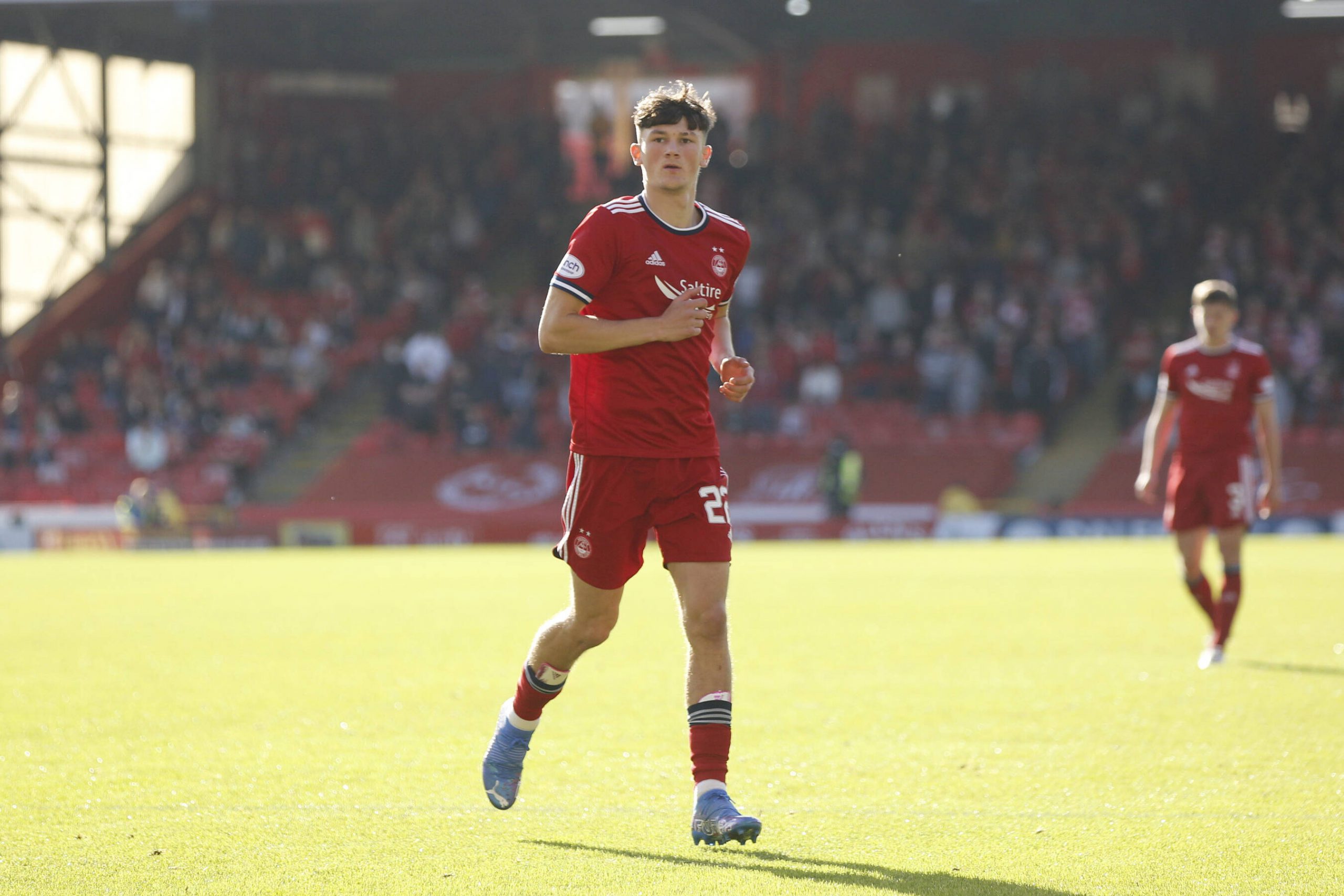 Manchester United to launch a late-bid for Aberdeen's Calvin Ramsay.