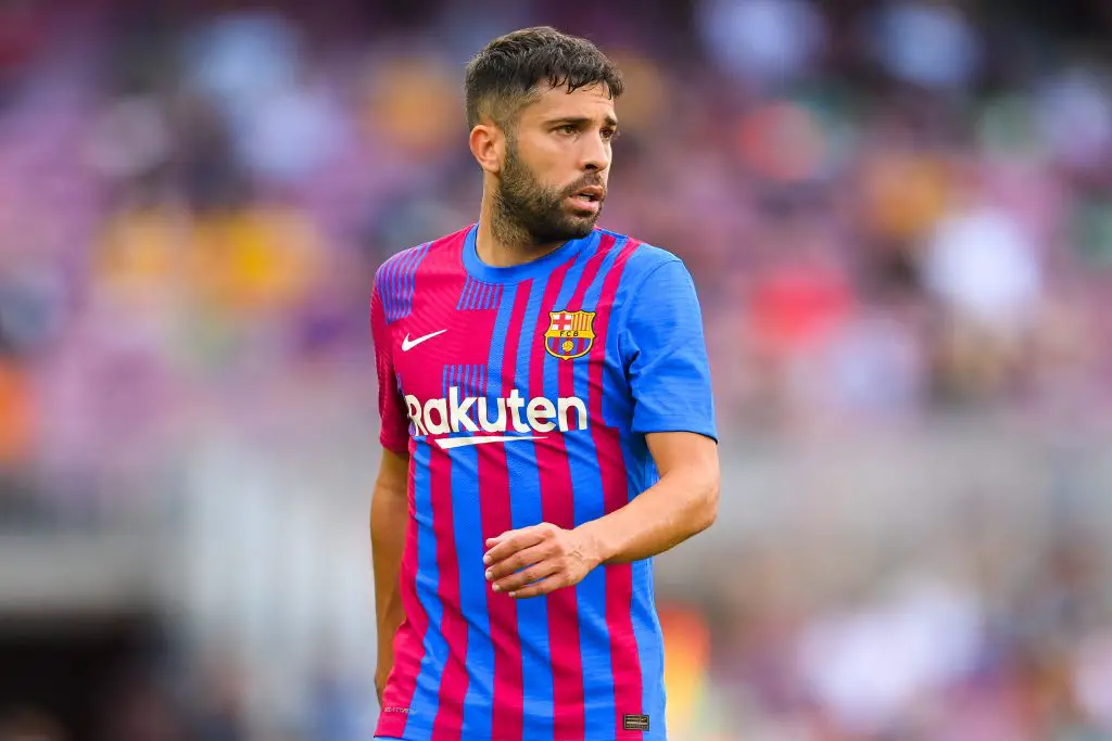 Manchester United could orchestrate a transfer for Jordi Alba by taking advantage of the financial problems at Barcelona.
