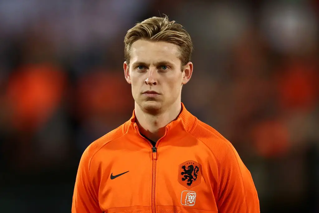 Barcelona director Alemany discusses Frenkie de Jong links to Manchester United.
