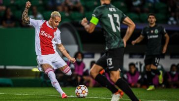 Ajax winger, Antony, is on the transfer radar of Manchester United. (Photo by PATRICIA DE MELO MOREIRA/AFP via Getty Images)