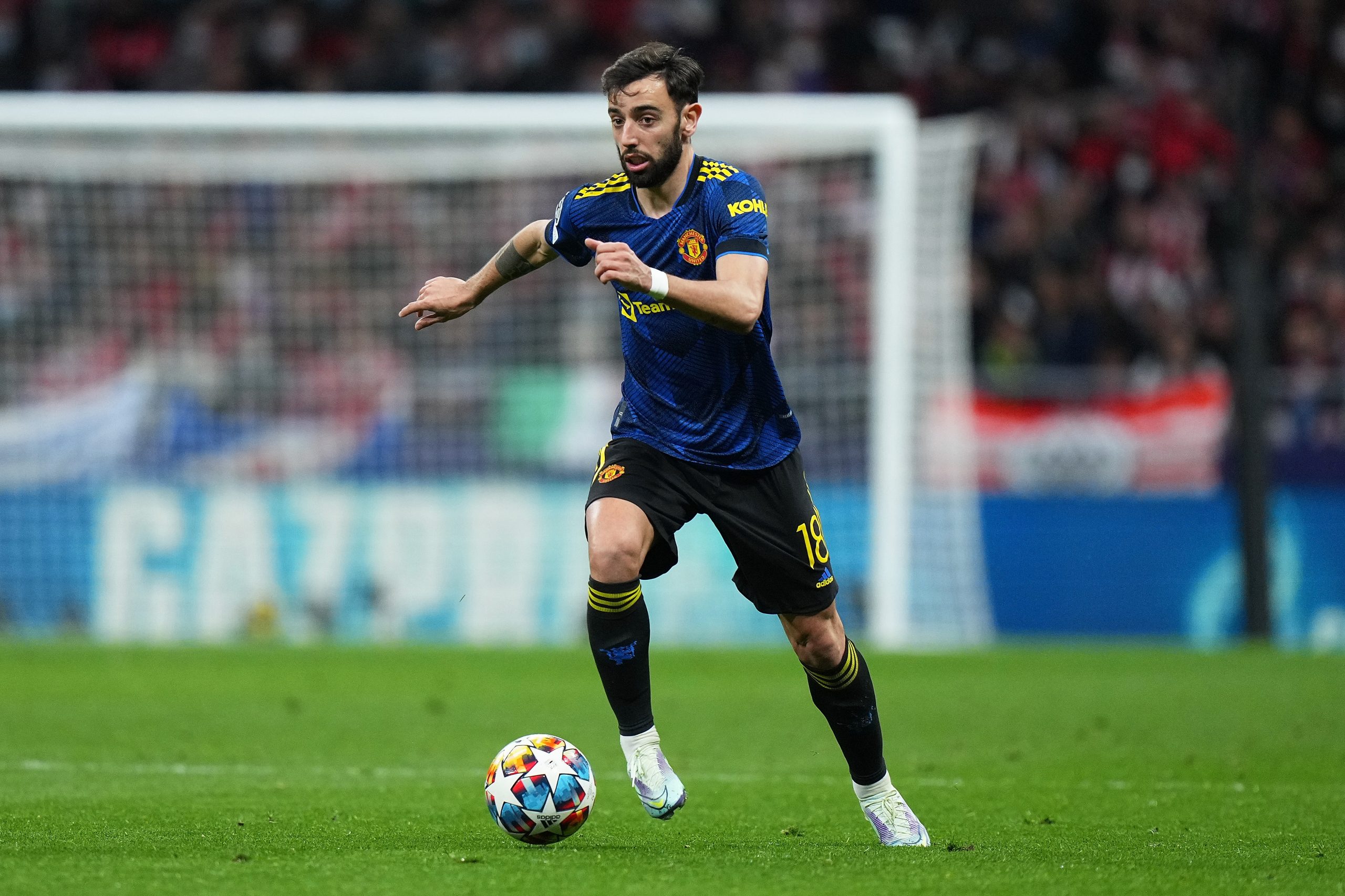 Bruno Fernandes opens up on a 'sad' Manchester United locker room. (Photo by Angel Martinez/Getty Images)