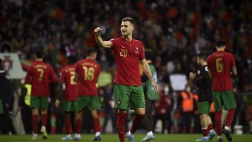 Manchester United stars Diogo Dalot and Bruno Fernandes were on target as Portugal defeated the Czech Republic 4-0.