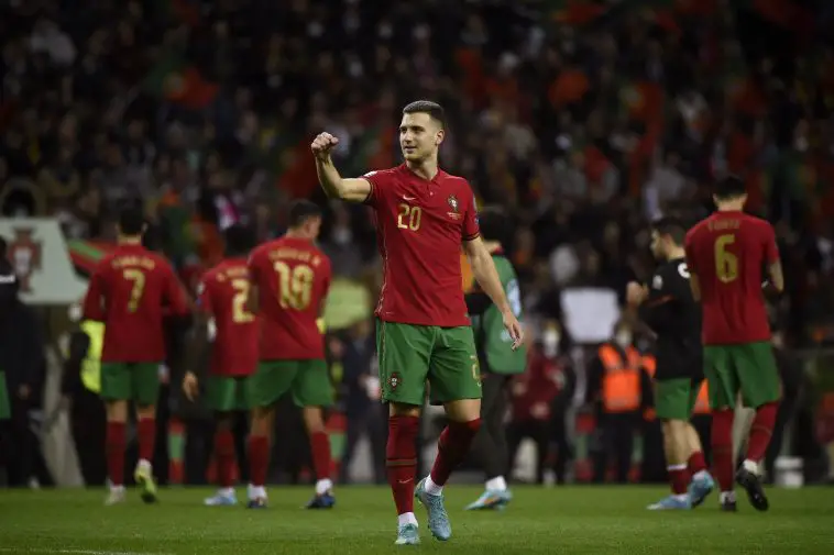 Manchester United stars Bruno Fernandes and Diogo Dalot send a strong message after record-breaking international win.