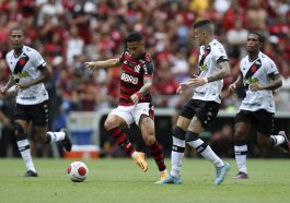 Manchester United looking to snap up Flamengo midfielder Joao Gomes by offering Andreas Pereira in a swap deal.