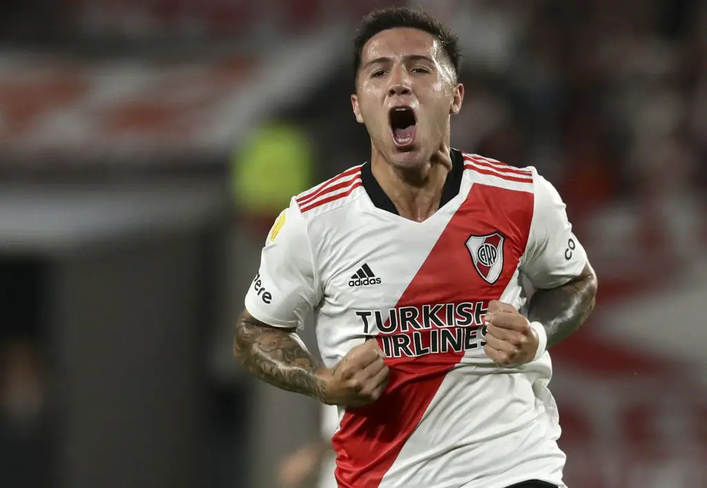 Manchester United set to make move for River Plate midfielder Enzo Fernandez amidst Real Madrid interest. (Photo by ALEJANDRO PAGNI/AFP via Getty Images)
