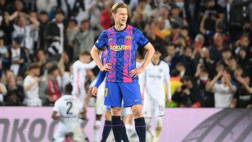Man United and Barca have an agreement in principle for Frenkie de Jong. (Photo by LLUIS GENE/AFP via Getty Images)