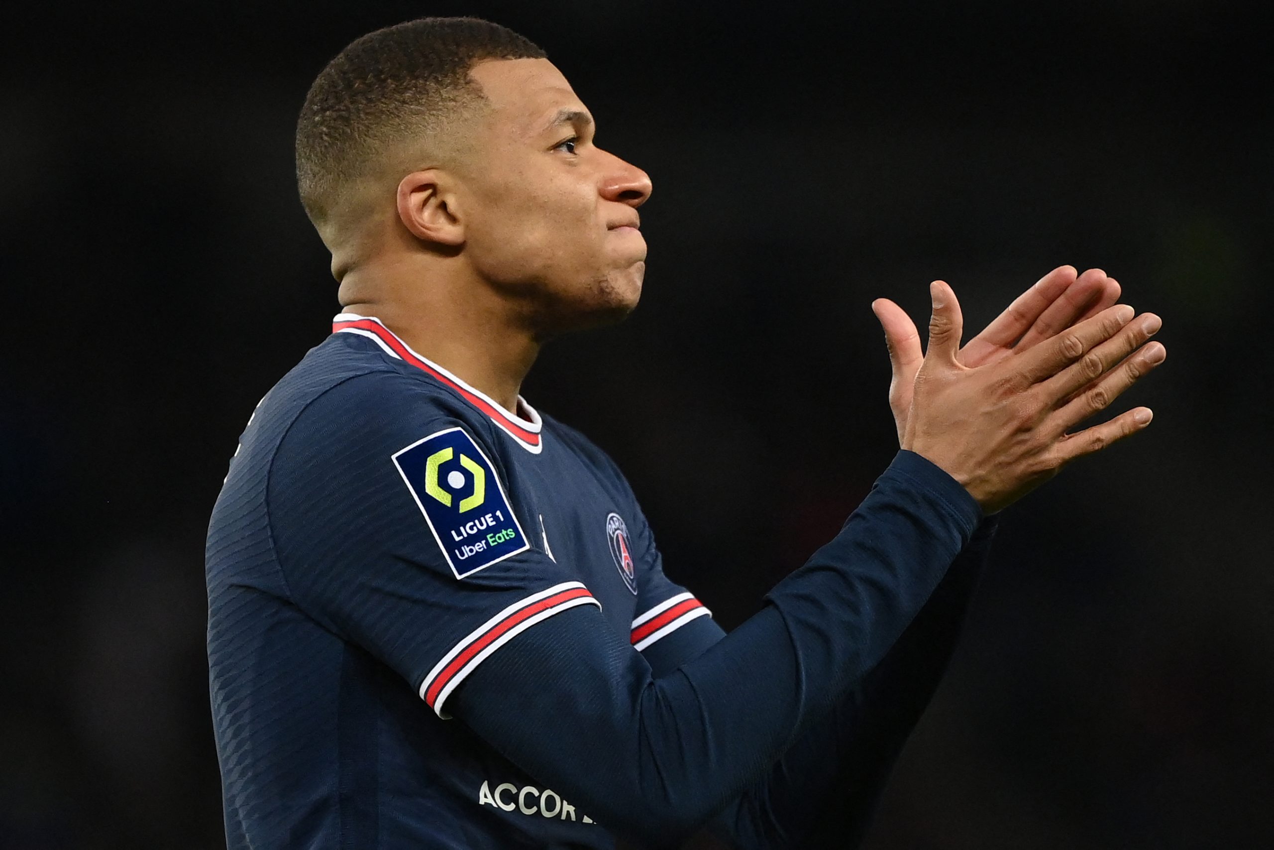 Fabrizio Romano: Manchester United being linked with PSG superstar Kylian Mbappe 'makes little sense'.