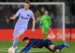 Manchester United handed Frenkie de Jong transfer boost as Barcelona are desperate to offload him.