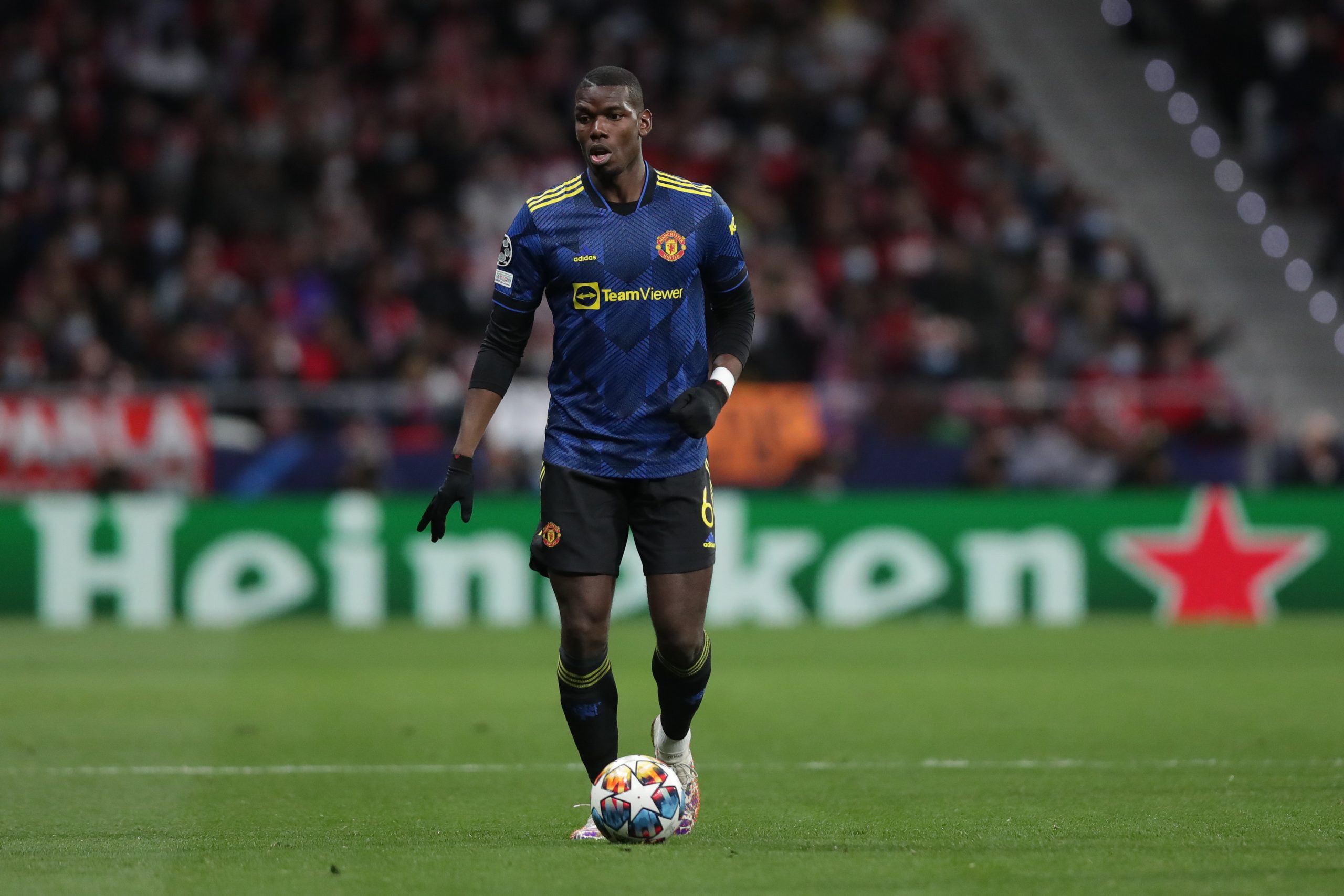 Paul Pogba is still in thoughts about his future. (Photo by Gonzalo Arroyo Moreno/Getty Images)