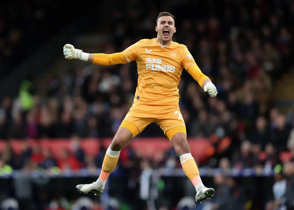 Newcastle set to propose swap deal between Karl Darlow and Dean Henderson to Manchester United.