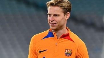 Manchester United "increasingly confident" about reaching agreement with Barcelona for Frenkie de Jong transfer.