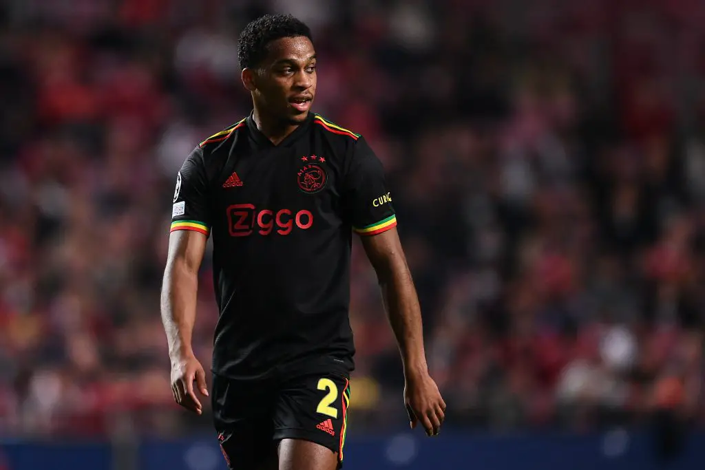 Fabrizio Romano: Ajax offer new short term contract to Manchester United target Jurrien Timber.