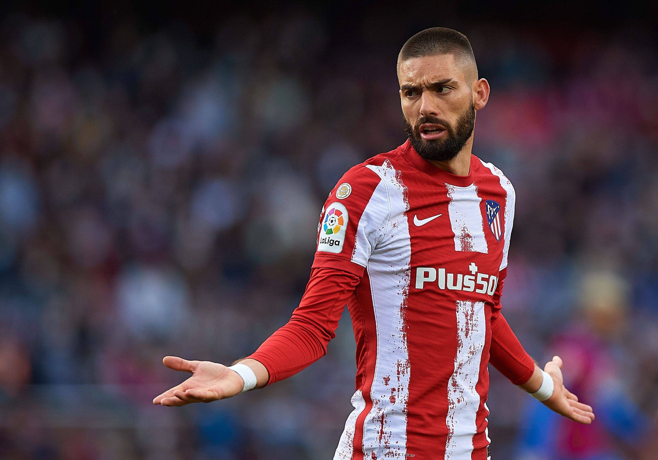 Transfer News: Manchester United exploring Yannick Carrasco option.