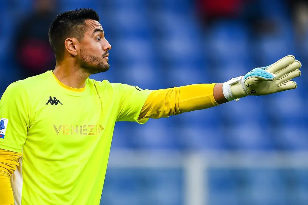 Transfer News: Sergio Romero is interested in Manchester United return this summer.