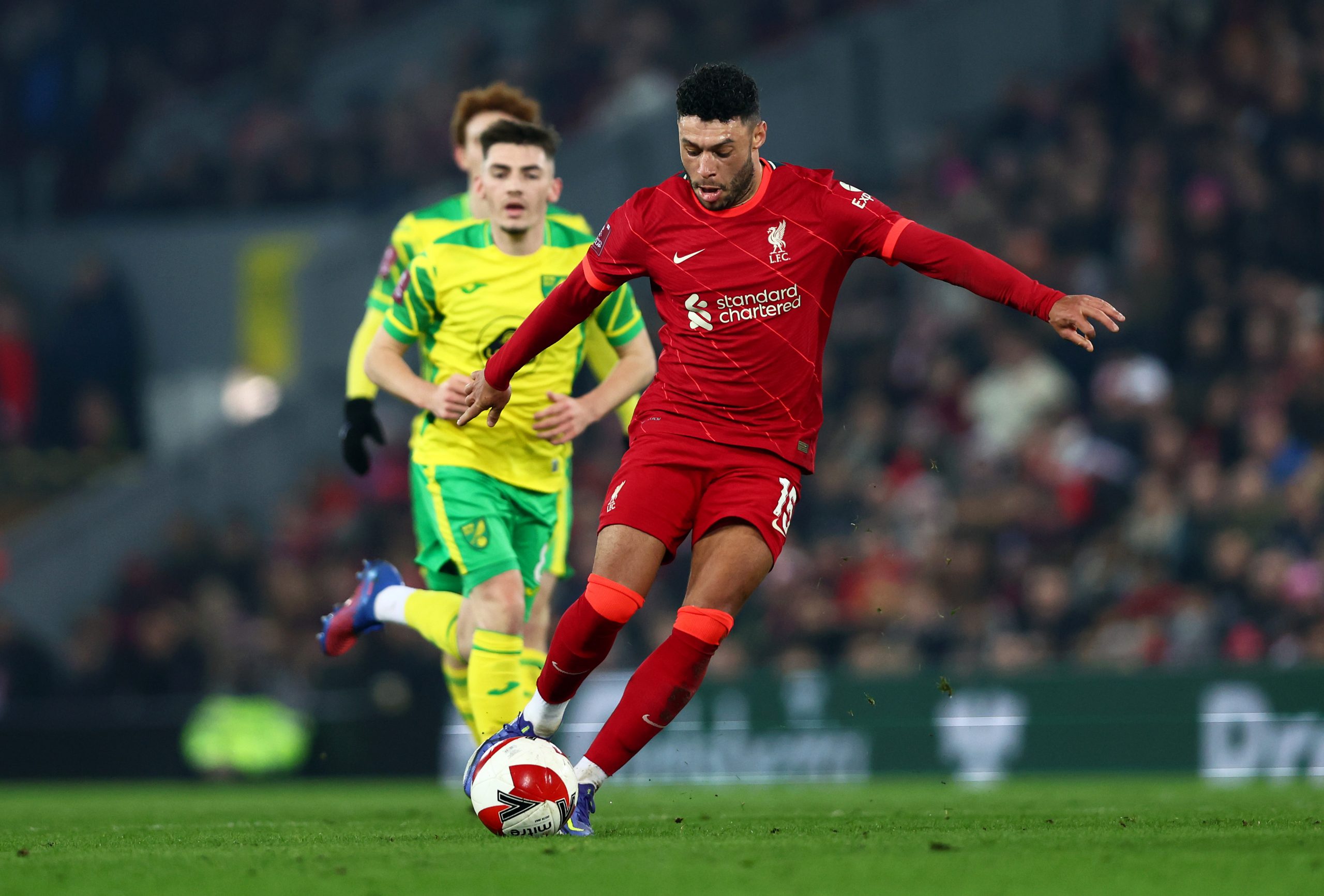 Manchester United are interested in signing Liverpool star Alex Oxlade-Chamberlain.