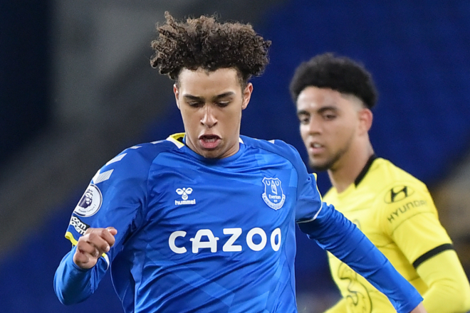 Manchester United set to lose out on Everton prodigy Emilio Lawrence to Man City.