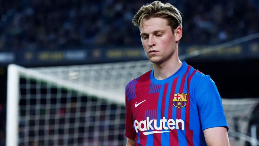 Manchester United still trying to find a way to sign Frenkie de Jong (Photo by Eric Alonso/Getty Images)