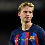 Barcelona midfielder Frenkie de Jong unlikely to be pursued by Manchester United in January.
