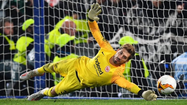 Kevin Trapp guaranteed game time if he moves to Manchester United