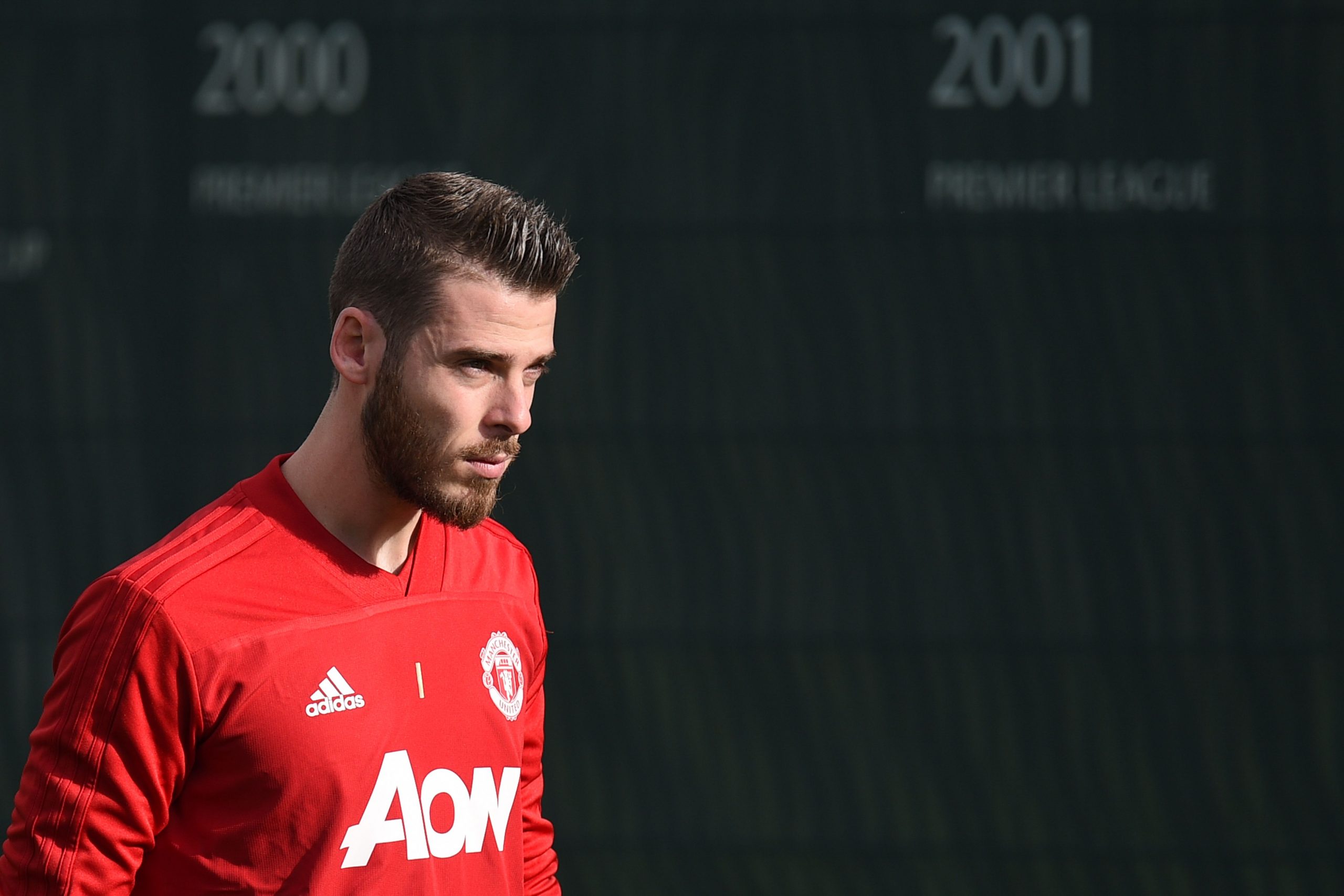 David de Gea set to hold crunch talks with Manchester United manager Erik ten Hag over his contract.
