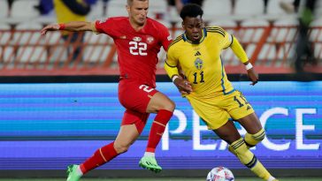 Sweden and Manchester United's Anthony Elanga vies with Serbia's Darko Lazovic during a UEFA Nations League game.