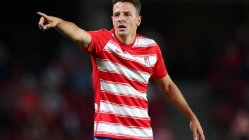 Erik ten Hag pushing to get Santiago Arias with Manchester United ready to make an offer.