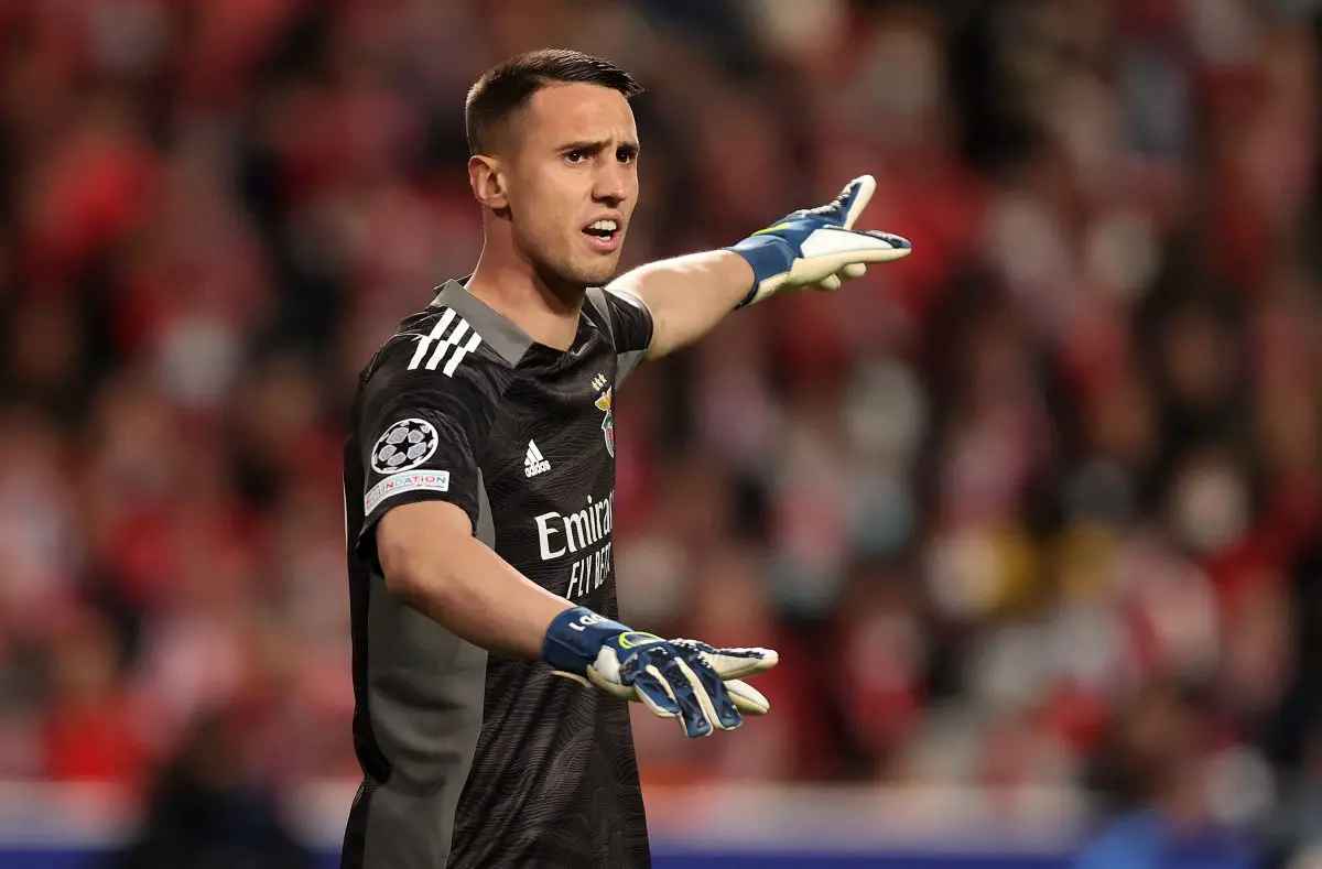 Manchester United want to sign Benfica keeper Odysseas Vlachodimos if Dean Henderson leaves. 