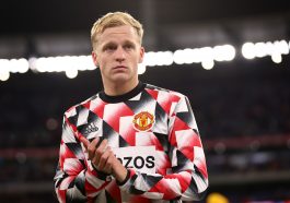 Donny van de Beek 'looking for a way out' of Manchester United next summer.