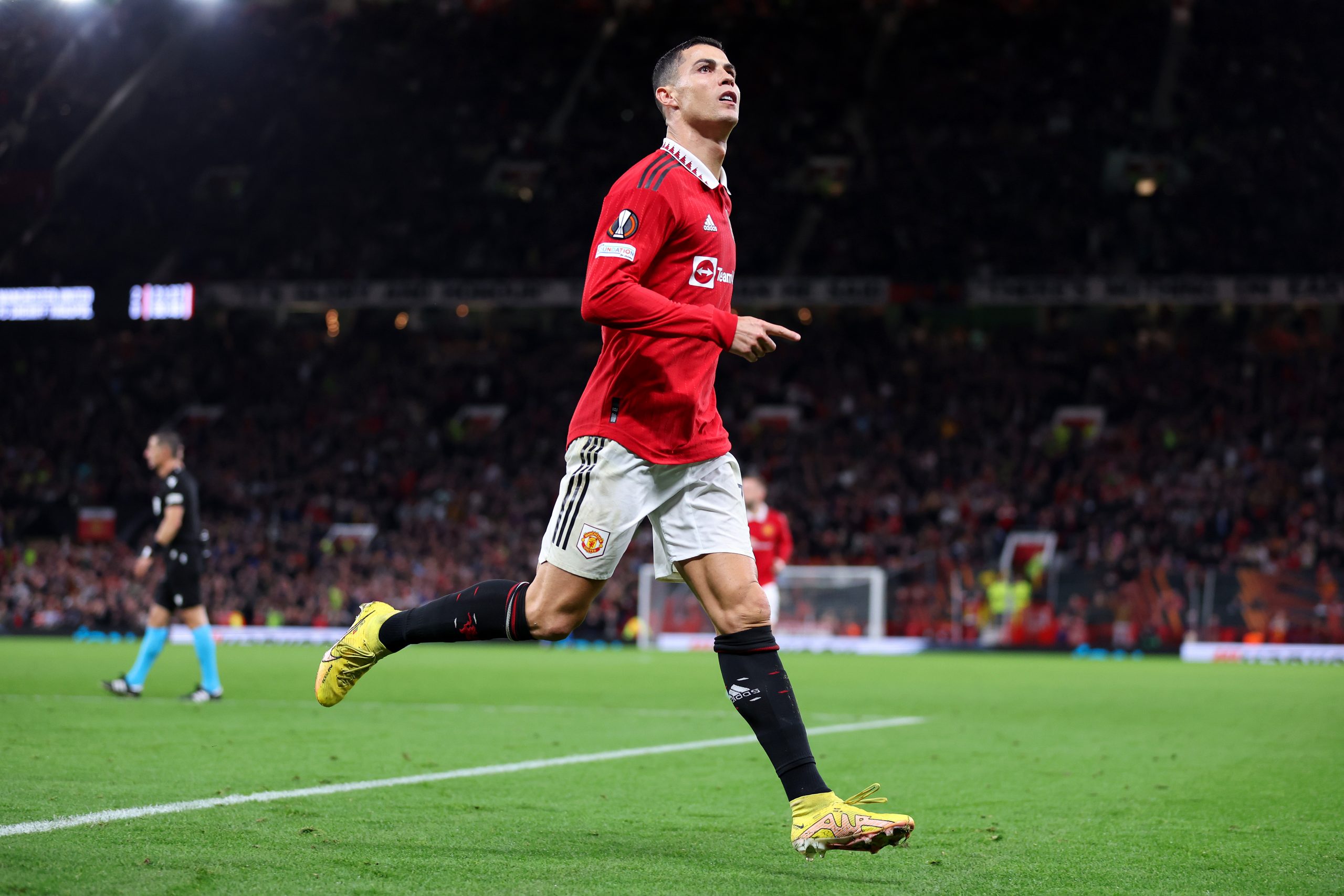 Cristiano Ronaldo could seal sensational return to former club as Manchester United take decision on his future.