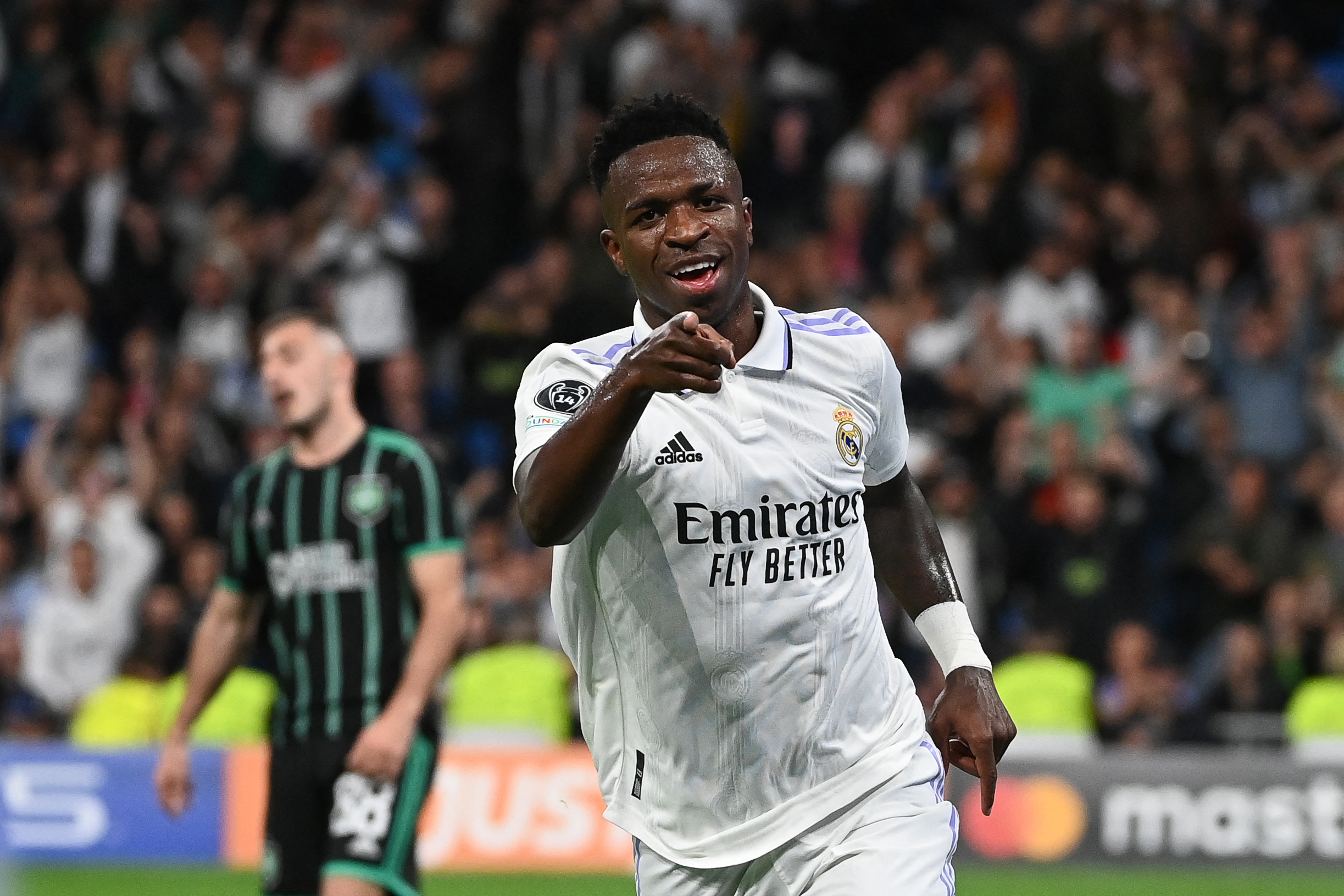 Manchester United suffer a huge transfer blow as Real Madrid are willing to keep Vinicius Junior regardless of the offer size