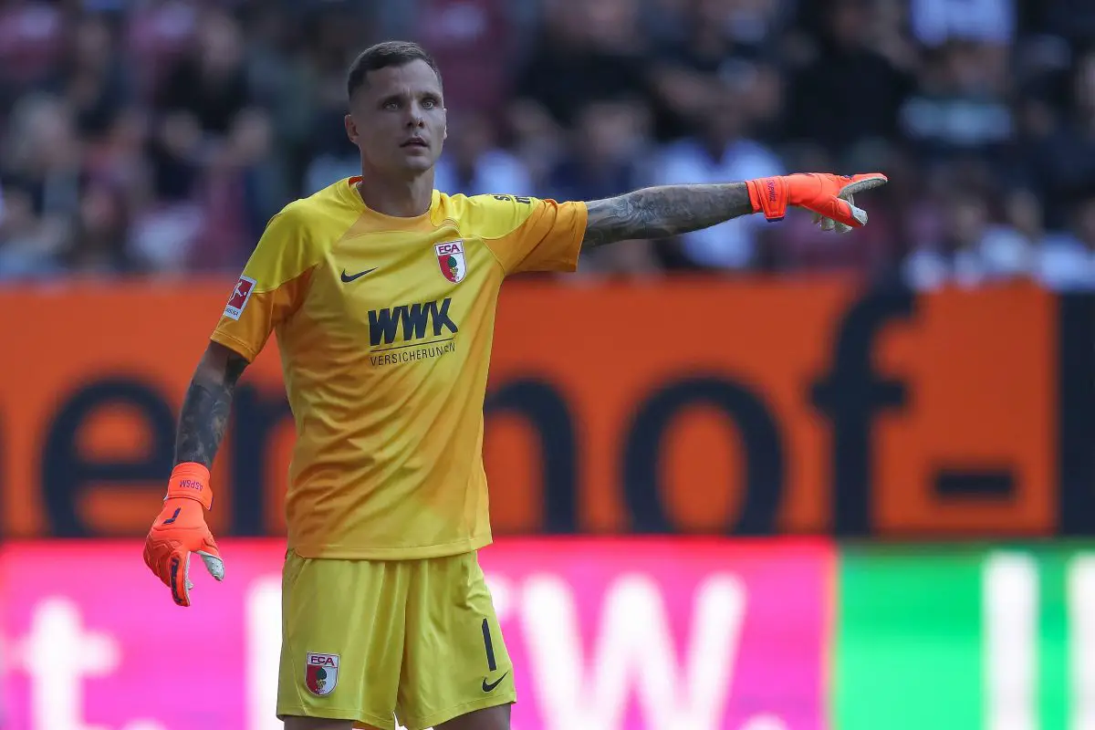 Augsburg goalkeeper Rafal Gikiewicz reveals he had signed powers of attorney with Manchester United.